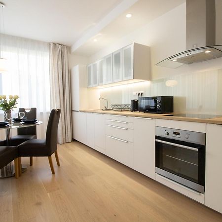 Krakovska Cr Apartments براغ المظهر الخارجي الصورة