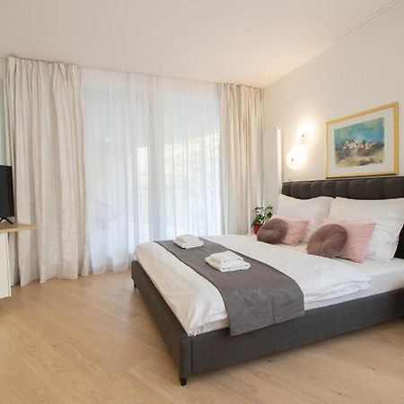 Krakovska Cr Apartments براغ المظهر الخارجي الصورة
