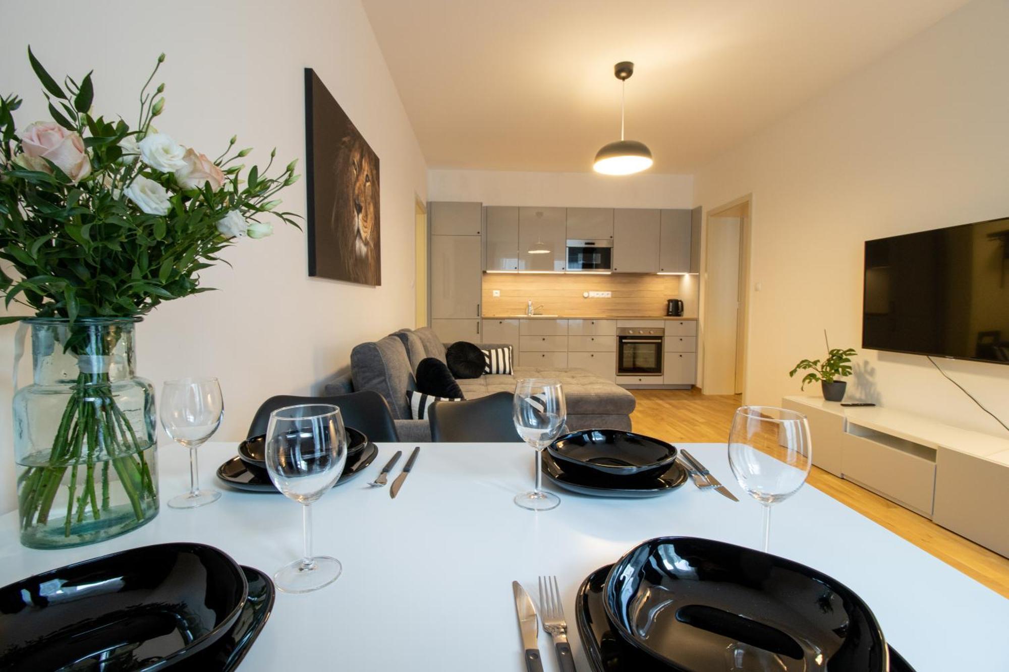 Krakovska Cr Apartments براغ المظهر الخارجي الصورة