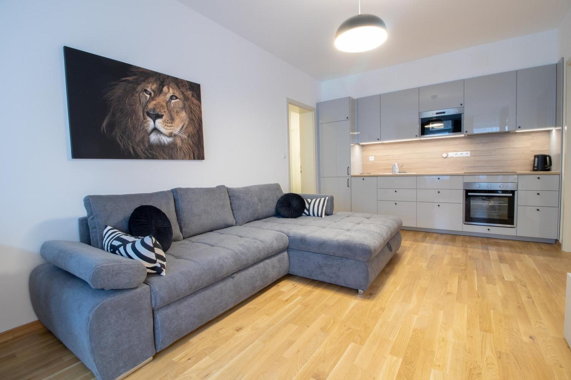 Krakovska Cr Apartments براغ المظهر الخارجي الصورة