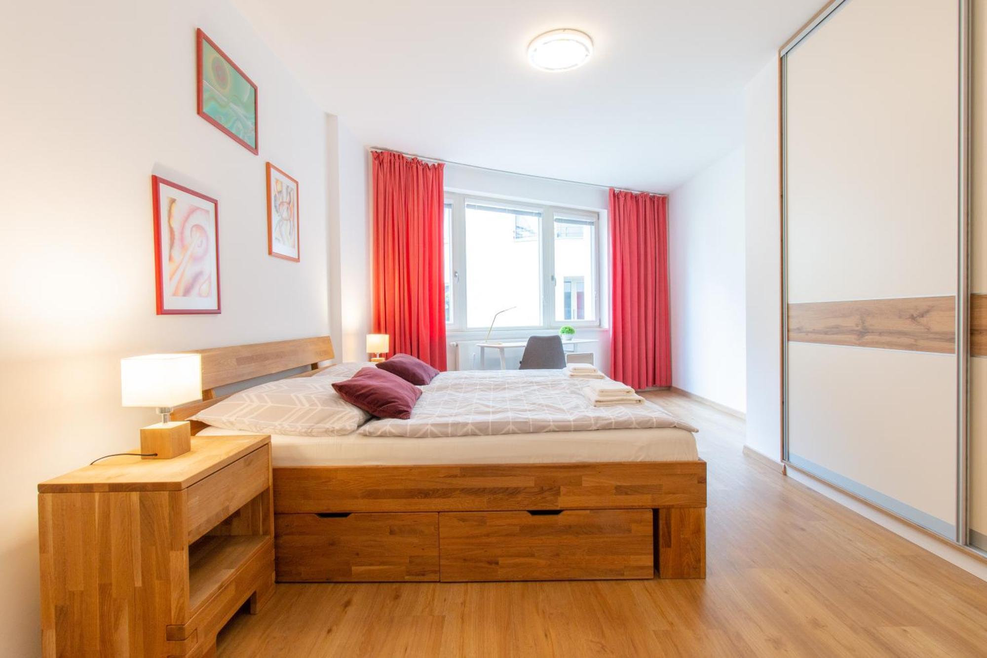 Krakovska Cr Apartments براغ المظهر الخارجي الصورة