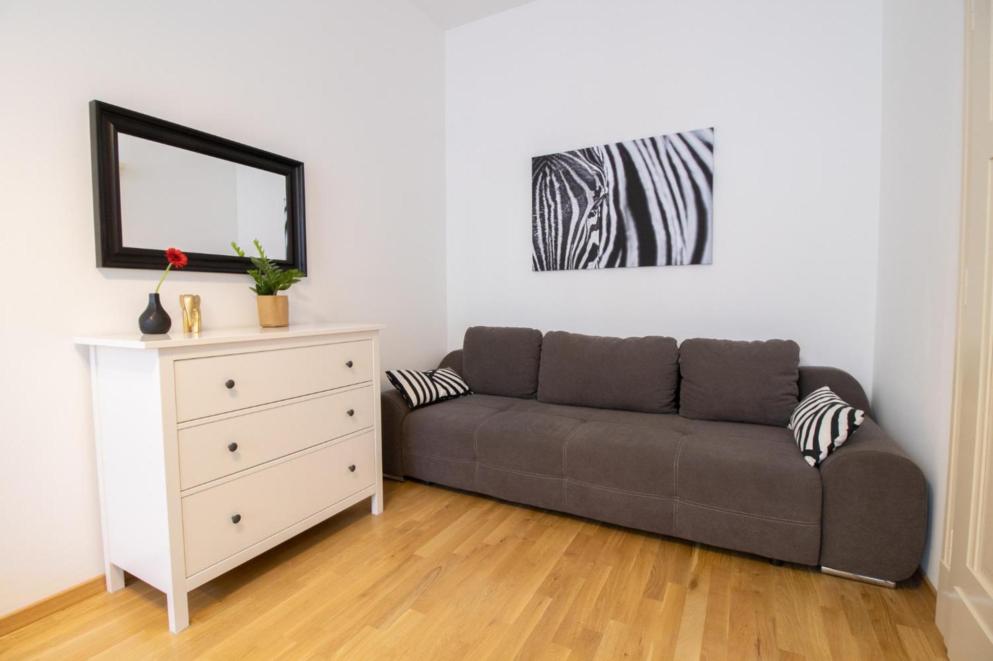 Krakovska Cr Apartments براغ المظهر الخارجي الصورة