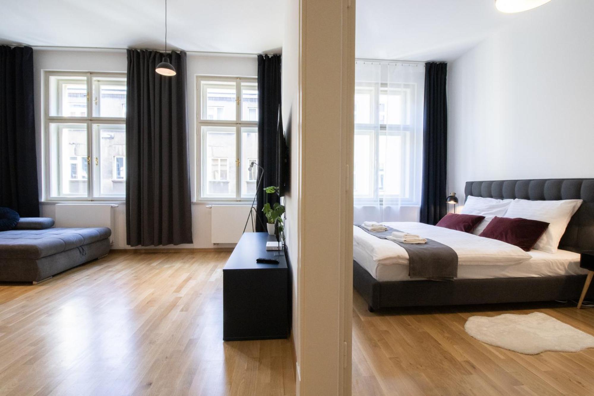 Krakovska Cr Apartments براغ المظهر الخارجي الصورة