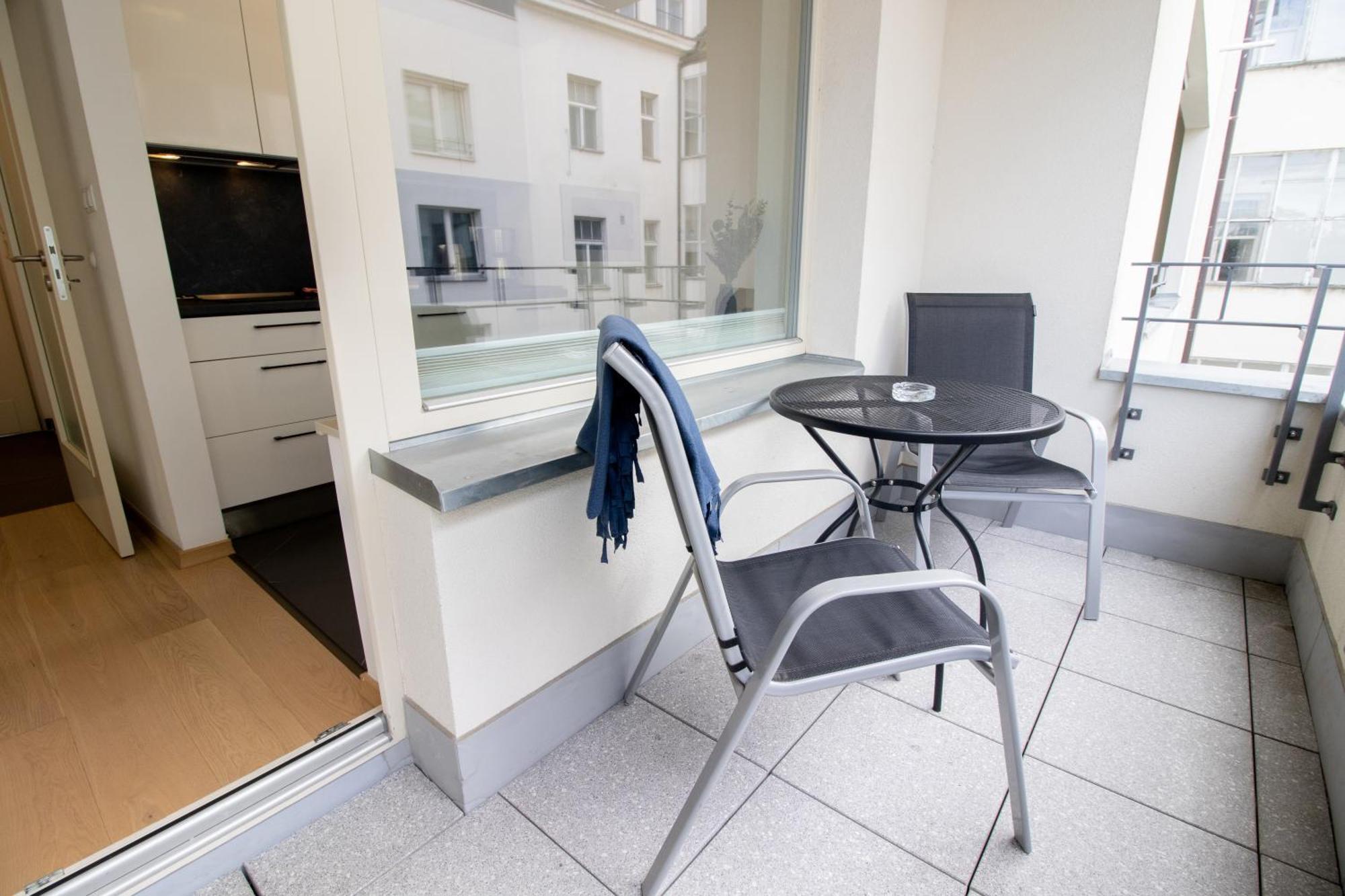 Krakovska Cr Apartments براغ المظهر الخارجي الصورة